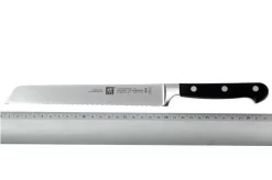 Zwilling J.A. Henckels Professional "S" Bread Knife 20 Cm (8") -Knife Shop ZW31026 200 04 zwilling professional s 31026 200 broodmes d4